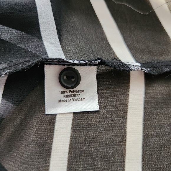 A.N.A.  Black/White Striped Sheer 1/4 Button Up Tunic, Suze 1X - Picture 5 of 7